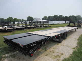 2023 PJ Trailer 102x40 LD Gooseneck LDQ40C2HSWK