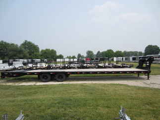 2023 PJ Trailer 102x40 LD Gooseneck LDQ40C2HSWK