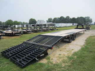 2023 PJ Trailer 102x40 LD Gooseneck LDQ40C2HSWK