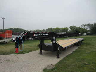 2024 PJ Trailer 102x32