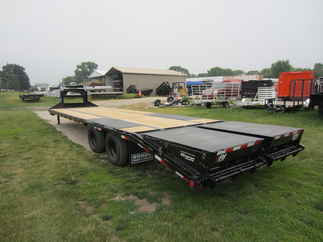 2024 PJ Trailer 102x32 LD Gooseneck LDQ32A2BSWK