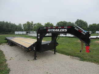 2024 PJ Trailer 102x32 LD Gooseneck LDQ32A2BSWK