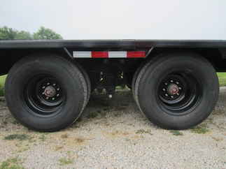 2024 PJ Trailer 102x32 LD Gooseneck LDQ32A2BSWK
