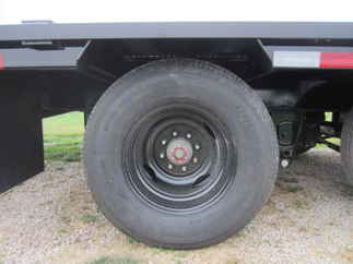 2024 PJ Trailer 102x32 LD Gooseneck LDQ32A2BSWK