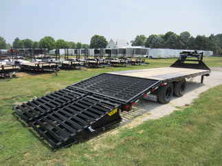 2024 Big Tex 102x25  Gooseneck 22GN-25D5A-MRBK