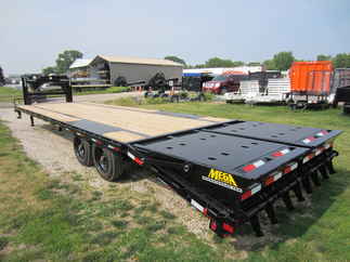 2024 Big Tex 102x30  Gooseneck 16GN-25BK+5MR