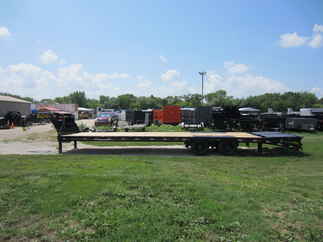 2024 Big Tex 102x35  Gooseneck 22GN-35D5A-MRBK