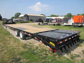 2024 Big Tex 102x40  Gooseneck 25GN-40D5A-MRBK
