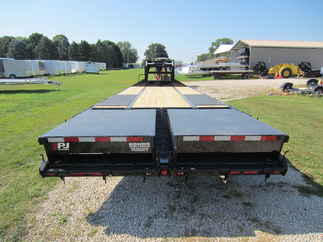 2024 PJ Trailer 102x25 LD Gooseneck LDQ25A2BSWK