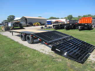 2024 PJ Trailer 102x25 LD Gooseneck LDQ25A2BSWK