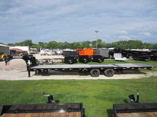 2023 PJ Trailer 102x36 LY Gooseneck LYQ36D2HSSK-JA06-GV05