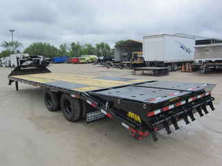 2025 Big Tex 102x30  Gooseneck 22GN-30D5A-MRBK