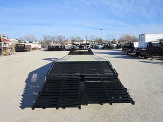 2025 Big Tex 102x25  Gooseneck 14GN-25D5A-MRBK