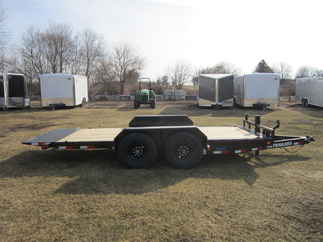 2025 PJ Trailer 83x16 T6 Equipment Tilt T6J1672BTTK