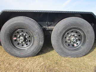 2025 PJ Trailer 83x16 T6 Equipment Tilt T6J1672BTTK