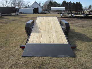 2025 PJ Trailer 83x16 T6 Equipment Tilt T6J1672BTTK