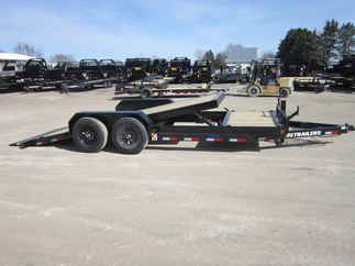 2025 PJ Trailer 82x20 T6 Equipment Tilt T6J2072BTTK