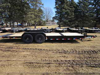 2025 PJ Trailer 82x22 T6 Equipment Tilt T6J2272BTTK