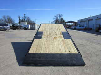2025 PJ Trailer 102x22 T8 Equipment Deckover Tilt T8J2272BSTK