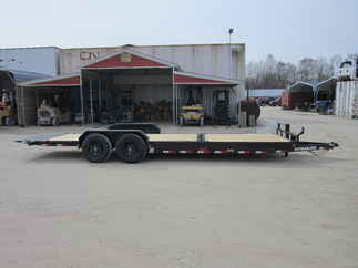 2025 PJ Trailer 82x24 T6 Equipment Tilt T6J2472BTTK