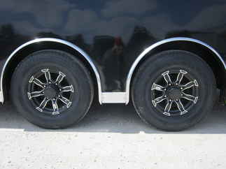 2025 United 8.5x20  Enclosed Car Hauler UXT-8.520TA52