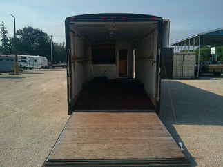 2005 Forest River 8.5x42  Enclosed Car Hauler QFG8.542TTA4