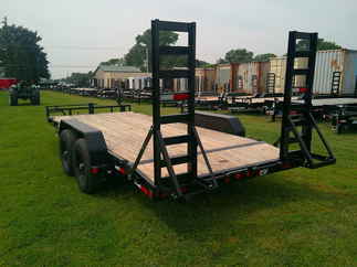 2026 PJ Trailer 83x18 CC Equipment CCJ1872BSBK