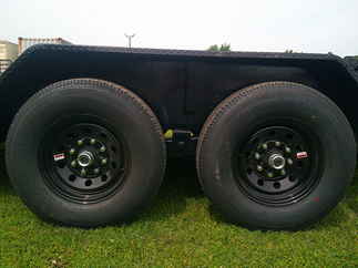 2026 PJ Trailer 83x18 CC Equipment CCJ1872BSBK