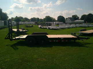 2026 PJ Trailer 83x18 CC Equipment CCJ1872BSBK