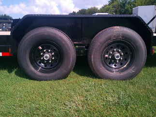 2026 PJ Trailer 83x18 CC Equipment CCJ1872BSBK