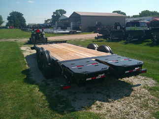 2026 PJ Trailer 83x20 EV Equipment EVJ2072BSAK