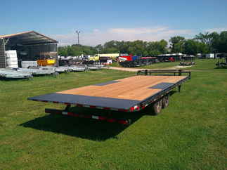 2026 PJ Trailer 102x22 T8 Equipment Deckover Tilt T8J2272BSTK-JA20