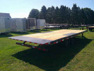 2026 PJ Trailer 102x22 T8 Equipment Deckover Tilt T8J2272BSTK-JA20