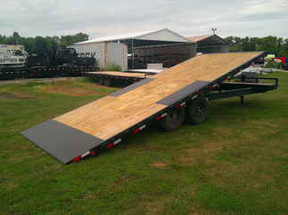2026 PJ Trailer 102x24 T8 Equipment Deckover Tilt T8J2472BSTK