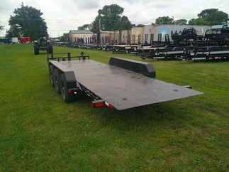 2026 PJ Trailer 83x22 T6 Equipment Tilt T6T2273BTTK-SF04
