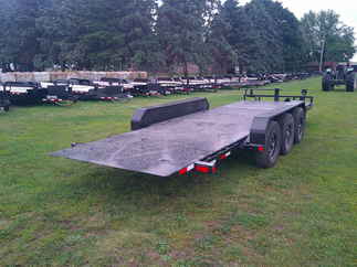 2026 PJ Trailer 83x22 T6 Equipment Tilt T6T2273BTTK-SF04