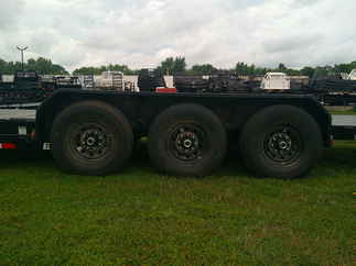 2026 PJ Trailer 83x22 T6 Equipment Tilt T6T2273BTTK-SF04