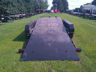 2026 PJ Trailer 83x22 T6 Equipment Tilt T6T2273BTTK-SF04