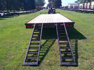 2026 PJ Trailer 101x22 L7 Equipment Deckover L7C2272BSSK