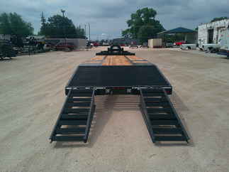2026 Behnke Trailers 102x29  Equipment Deckover FB8X29SDPT-40L