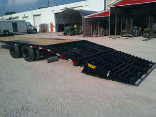2026 Big Tex 102x30  Equipment Deckover 22PH-25BK+5MR