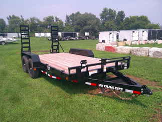 2026 PJ Trailer 83x16 CC Equipment CCJ1672BSBK