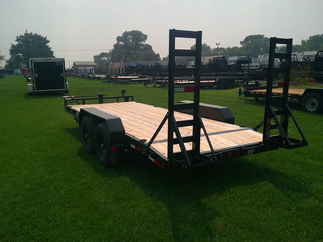 2026 PJ Trailer 83x18 CC Equipment CCJ1872BSBK