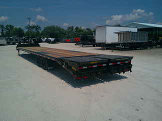 2026 Big Tex 102x40  Gooseneck 14GN-40D5A-MRBK