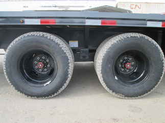 2026 Lamar 102x40  Gooseneck FD02402A