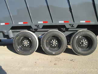 2026 Lamar 83x16  Gooseneck Dump DT831637