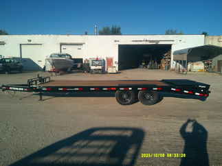 2026 PJ Trailer 102x22 F8 Equipment Deckover F8J2272BSYK