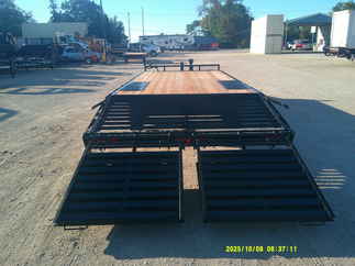 2026 PJ Trailer 102x22 F8 Equipment Deckover F8J2272BSYK