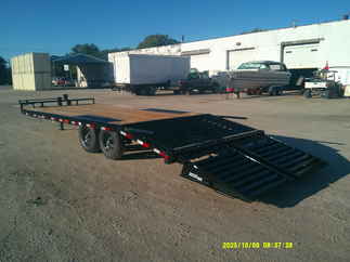 2026 PJ Trailer 102x22 F8 Equipment Deckover F8J2272BSYK