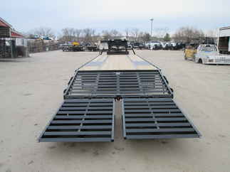 2026 Diamond T 102x30  Gooseneck 10230DTF240